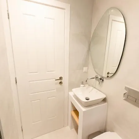 Muses 3* Αγία Άννα